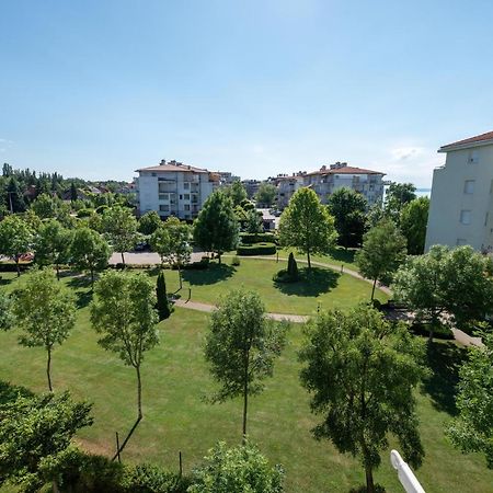 Lakeside Family Apartment Siofok Bagian luar foto