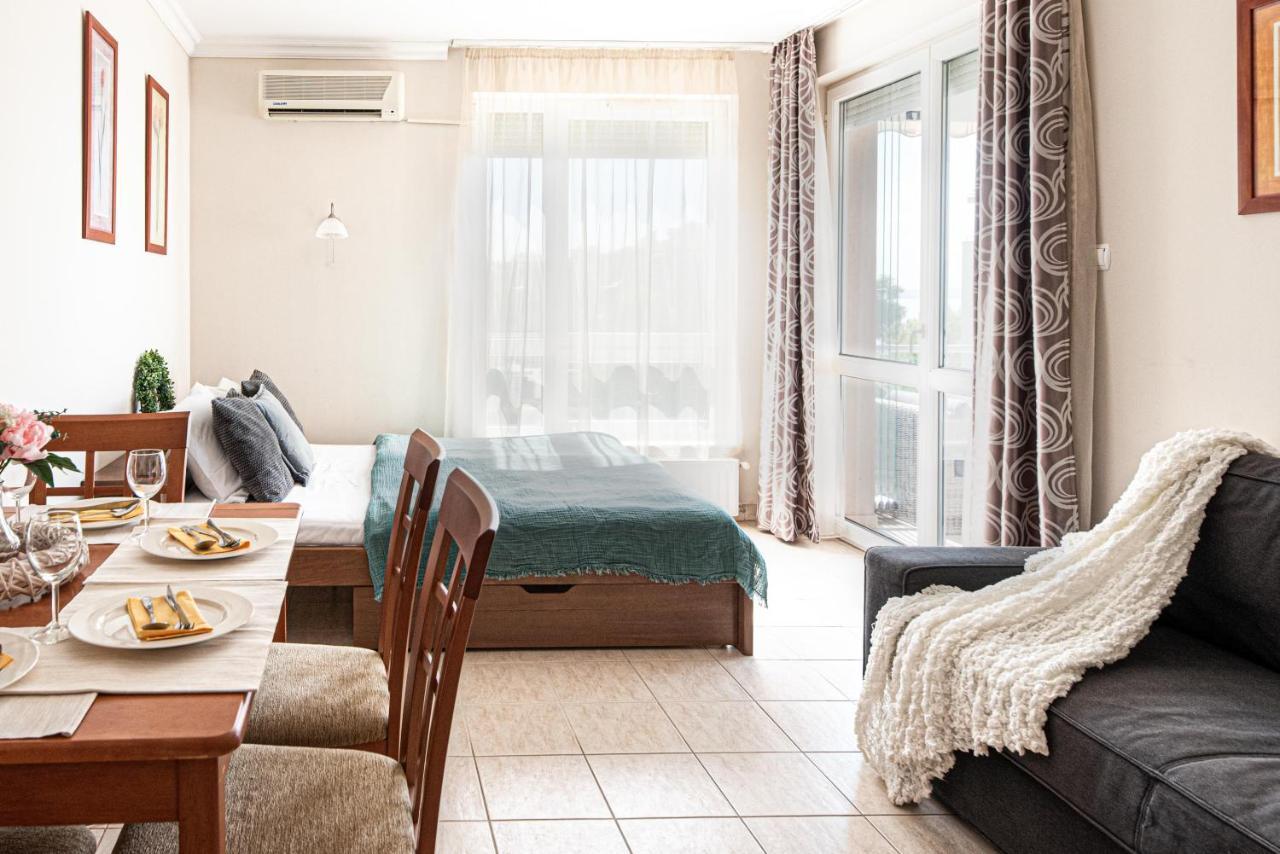 Lakeside Family Apartment Siofok Bagian luar foto