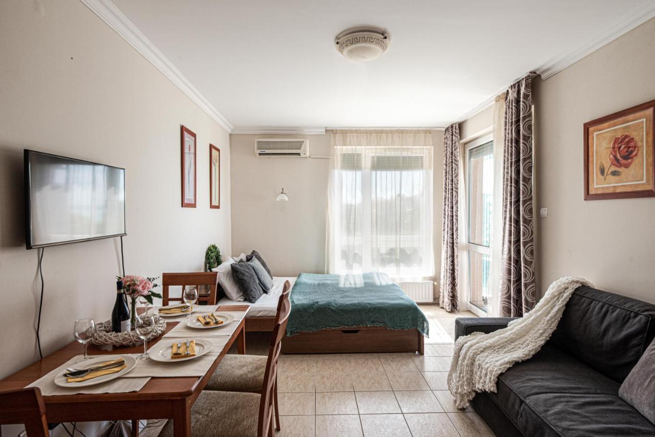 Lakeside Family Apartment Siofok Bagian luar foto