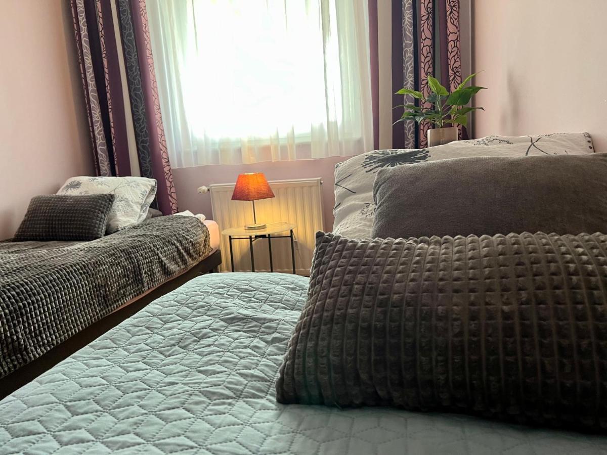 Lakeside Family Apartment Siofok Bagian luar foto