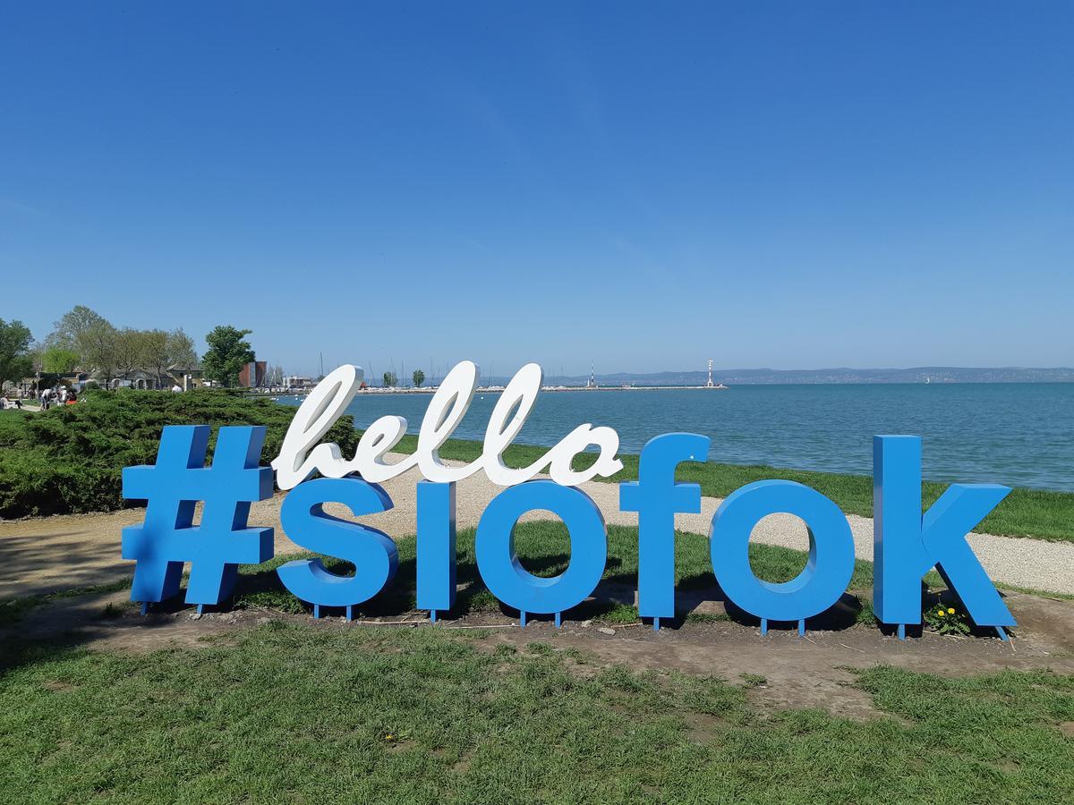 Lakeside Family Apartment Siofok Bagian luar foto